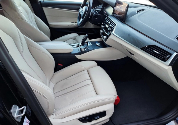 BMW Seria 5 cena 184900 przebieg: 113565, rok produkcji 2020 z Ciechocinek małe 596